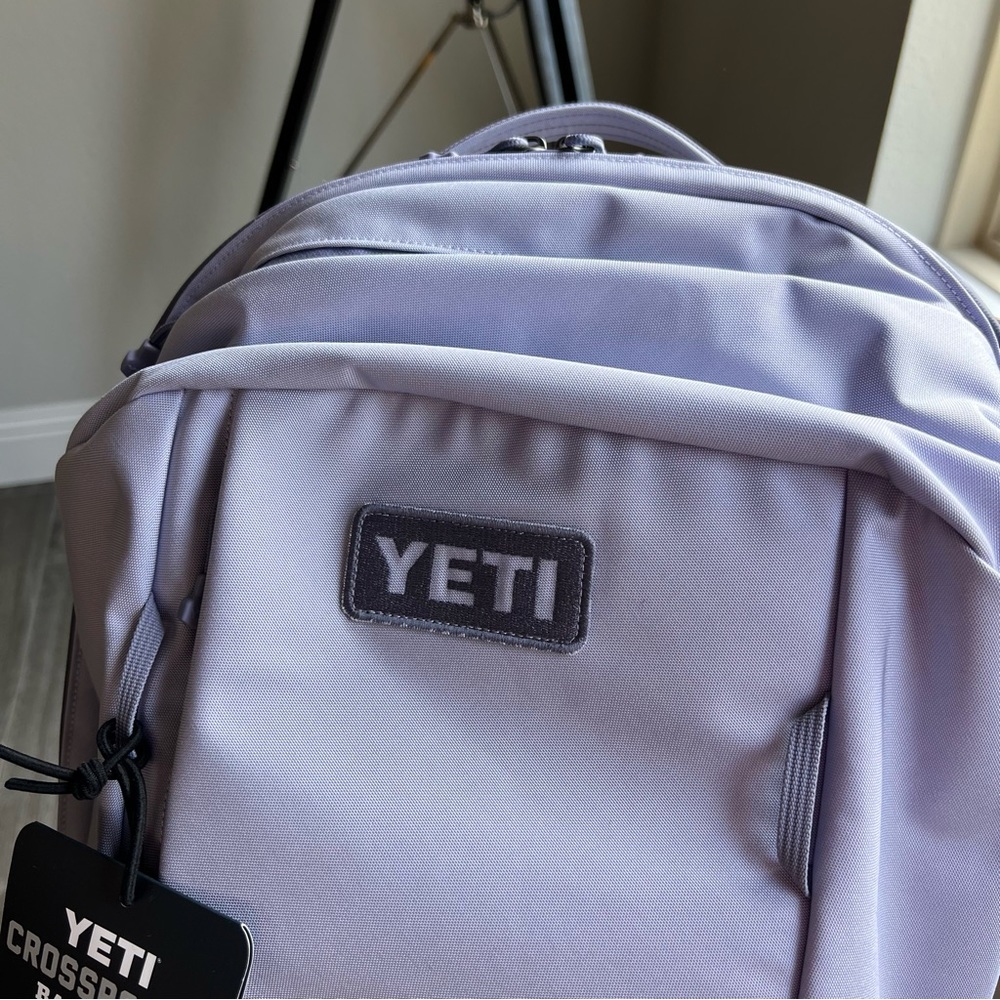 YETI Crossroads 27L Backpack cosmic lilac - Picture 2 of 10